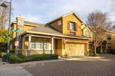Main picture of 3969 Derryfield Ct