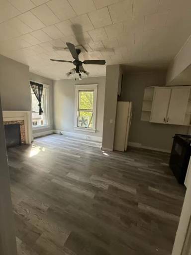 Main picture of 315 S 4th St