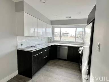 Main picture of 2333 W Lunt Ave