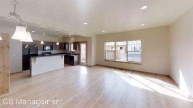 Main picture of 15 Naomi Rose Ln