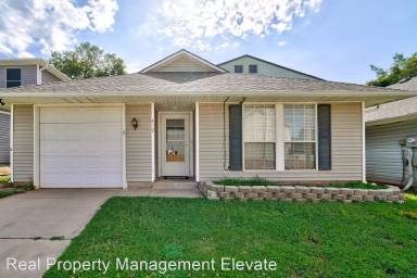 Main picture of 432 Belmont Cir