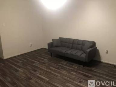 Main picture of 210 W Austin St