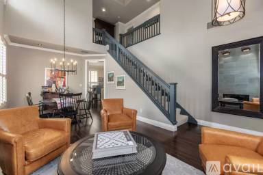 Main picture of 1043 River Rock Ln