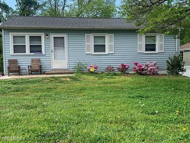 Main picture of 3507 Carrington St