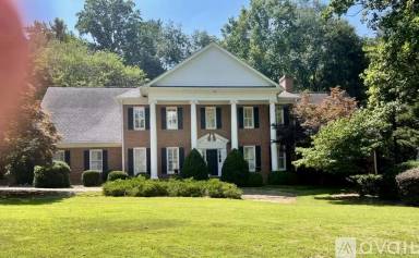 Main picture of 1640 Lazy River Ln