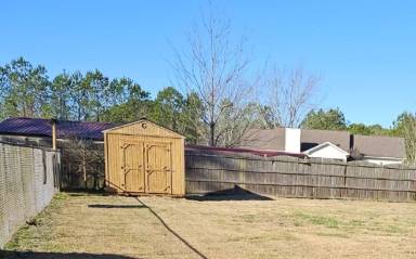 Main picture of 512 Circle Dr
