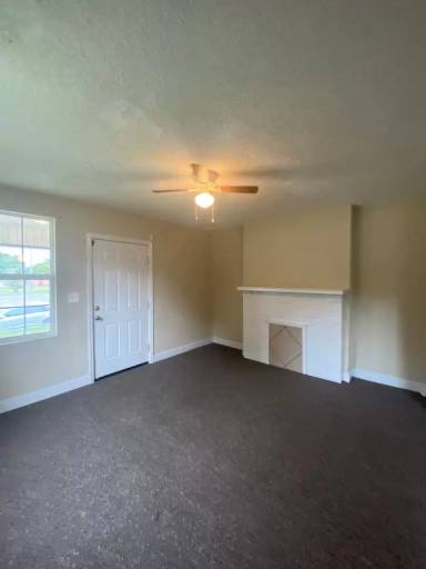 Main picture of 2001 Walnut Ave