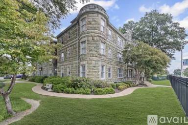 Main picture of 1116 Poplar Ave