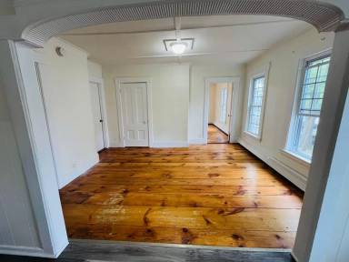 Main picture of 43 Charles St