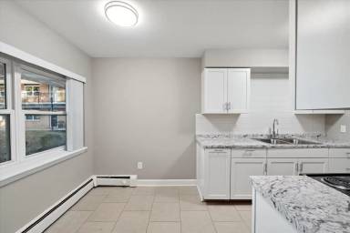 Main picture of 3838 W Sylvania Ave