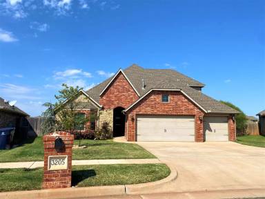 Main picture of 3205 NW 188th Ter