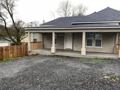 Main picture of 594 Estremado St