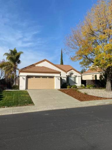 Main picture of 190 Bantry Dr