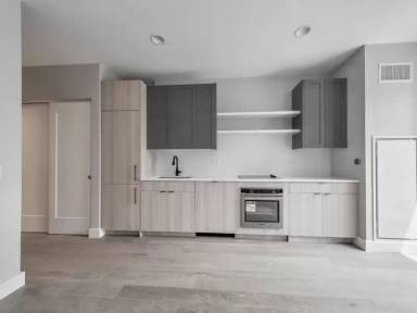 Main picture of 1405 N Clark St