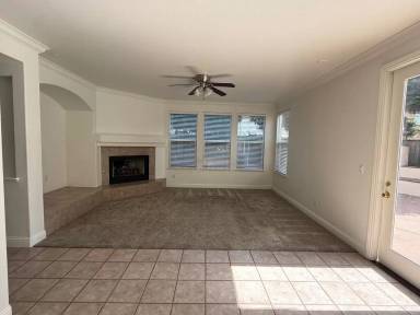 Main picture of 16 Cloe Ct