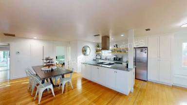 Main picture of 2544 Westminster Ave