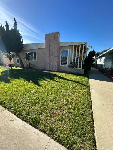 Main picture of 20435 Osage Ave