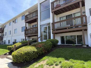 Main picture of 5605 Coach Drive East - H