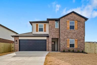 Main picture of Hometown Land  - 151 S. Maroon Avenue