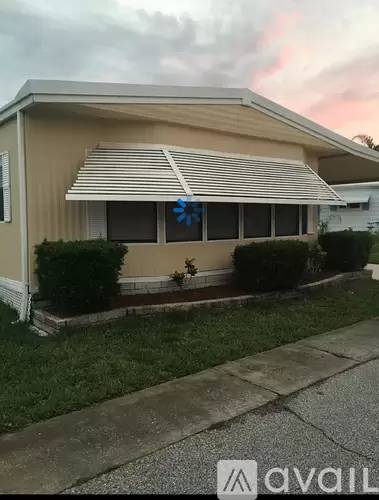 Main picture of 160 Dolphin Dr N