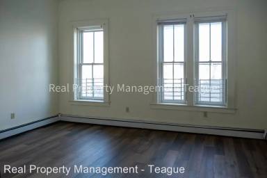 Main picture of 56 3rd Ave