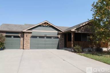 Main picture of 3685 Fletcher St
