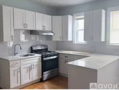 Main picture of 79 81 Mc Lellan St