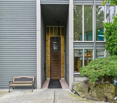 Main picture of 19428 Aurora Ave N