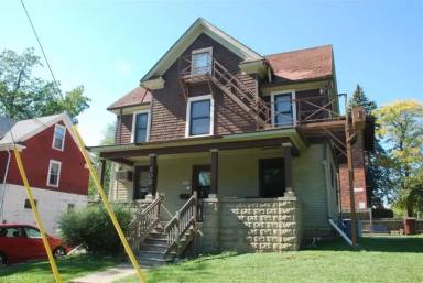 Main picture of 502 Elm St