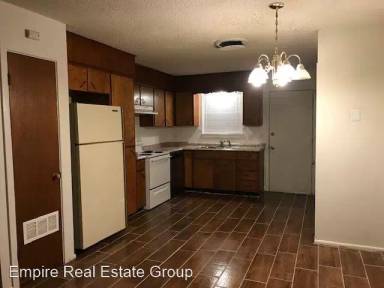 Main picture of 607 E Sunset Cir