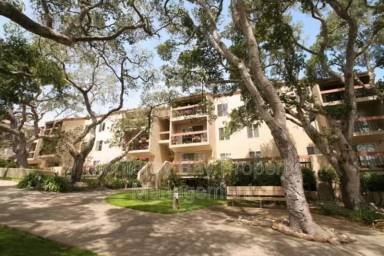 Main picture of 4305 Golden Oaks Ln