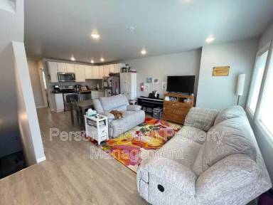 Main picture of 802 7th Ave S