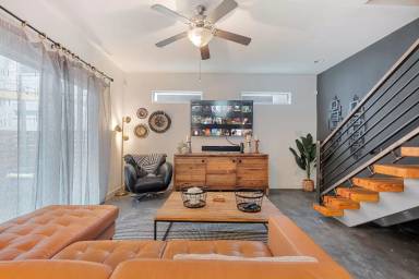 Main picture of 627 Ogden St