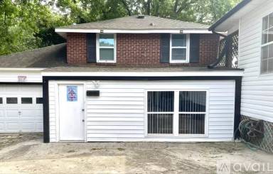 Main picture of 111 Bethpage Rd