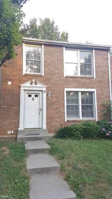 Main picture of 49 Cross Country Ct
