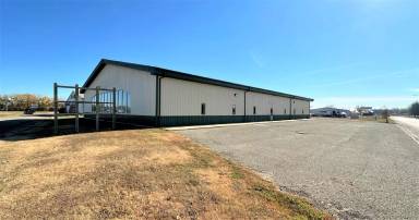 Main picture of 605 Auto Plz Dr