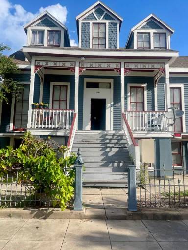 Main picture of 1706 Avenue L