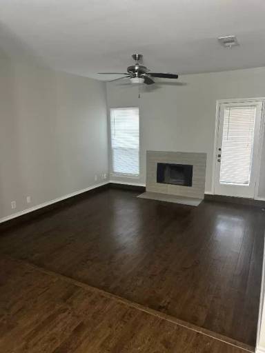 Main picture of Oaks on Montfort Condo