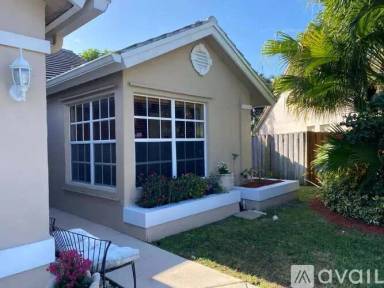 Main picture of 6541 Marissa Cir