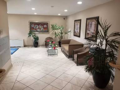 Main picture of 1001 Chillum Rd