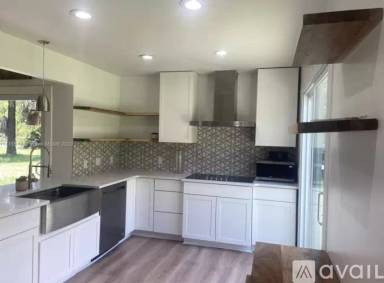 Main picture of 16059 E Wiltshire Dr