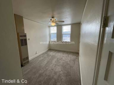 Main picture of 8715 N Lombard St