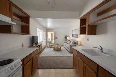 Main picture of 1311 W 3rd St
