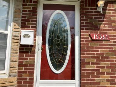 Main picture of 15561 Sprenger Ave