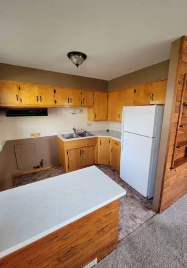 Main picture of 1351 W 4th St