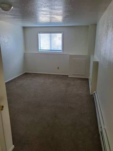 Main picture of 31 N Hunters Way
