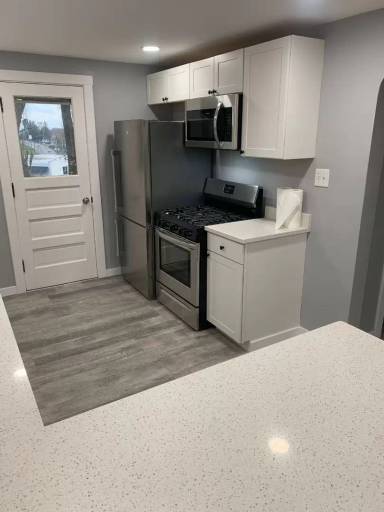 Main picture of 218 Streets Run Rd