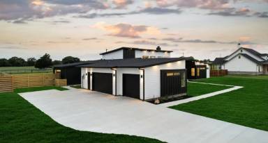 Main picture of 5976 Rain Meadow Dr