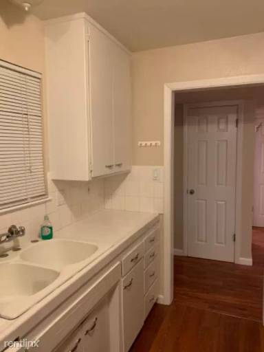 Main picture of 7865 Greenridge Way