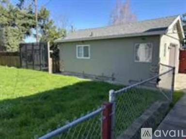 Main picture of 339 Poplar St